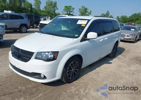 2018 Dodge Grand Caravan Sxt z USA, uszkodzony, nr VIN 2C4RDGCG8JR136977